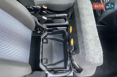 Хэтчбек Ford Fusion 2008 в 