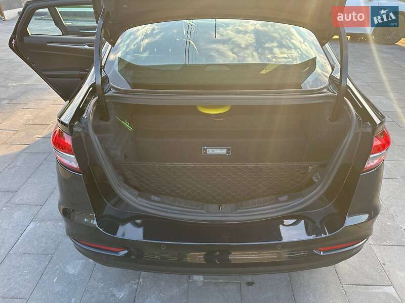 Седан Ford Fusion 2019 в Луцке фото 6 Седан Ford Fusion 2019 в Луцке