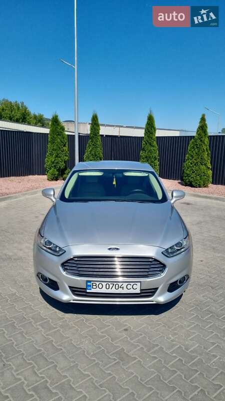 Седан Ford Fusion 2015 в Тернополі