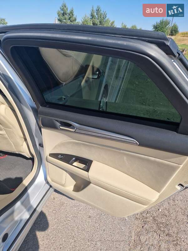 Седан Ford Fusion 2015 в Тернополі