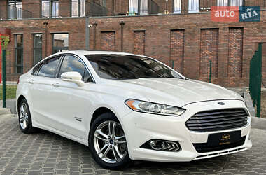 Седан Ford Fusion 2014 в 