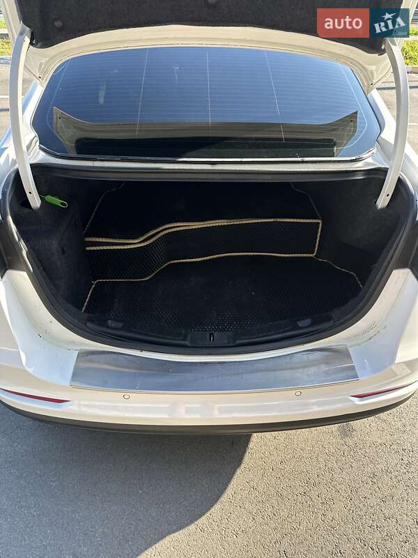 Седан Ford Fusion 2019 в Белогородке