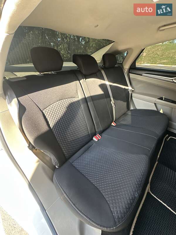 Седан Ford Fusion 2019 в Белогородке