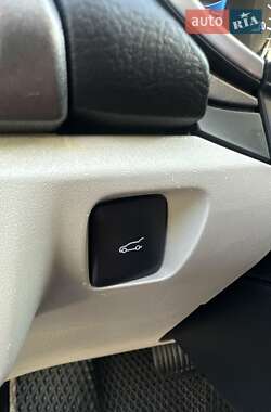Седан Ford Fusion 2019 в 