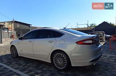 Седан Ford Fusion 2015 в Миколаєві