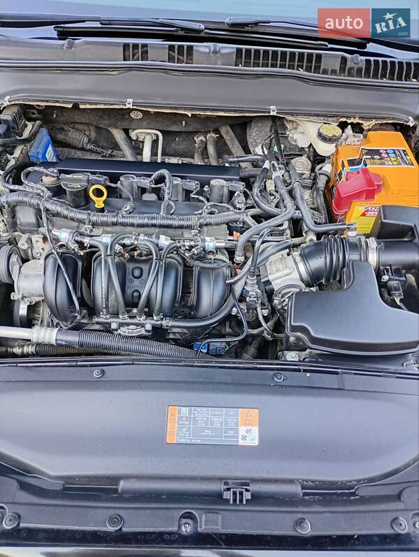 Седан Ford Fusion 2013 в Глобиному