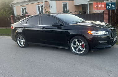 Седан Ford Fusion 2013 в 