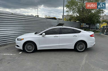 Седан Ford Fusion 2014 в 