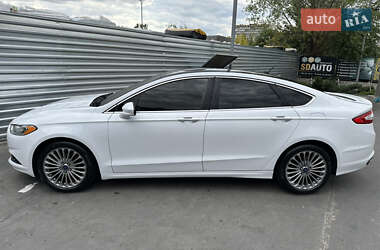 Седан Ford Fusion 2014 в 