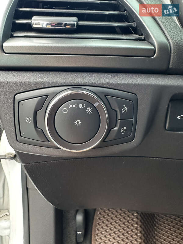 Седан Ford Fusion 2014 в Днепре