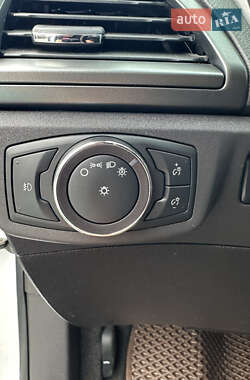 Седан Ford Fusion 2014 в 