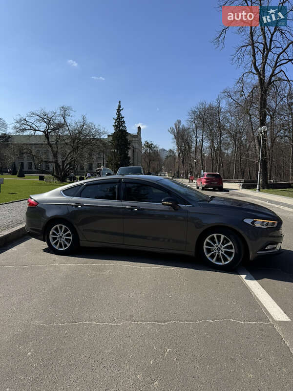 Седан Ford Fusion 2016 в Киеве