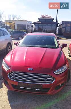 Седан Ford Fusion 2014 в 