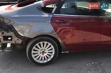 Седан Ford Fusion 2014 в 