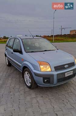 Хэтчбек Ford Fusion 2006 в Луцке