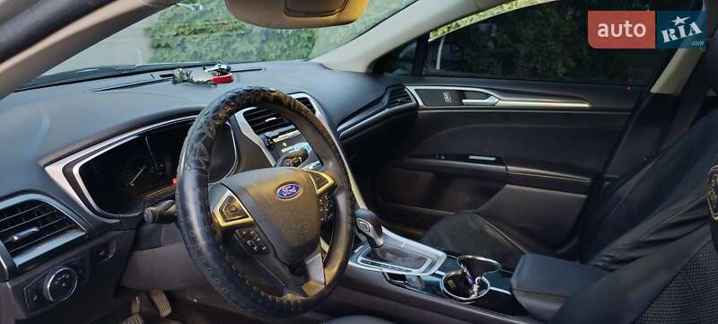 Седан Ford Fusion 2014 в Синельниково