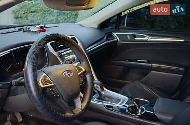 Седан Ford Fusion 2014 в 