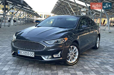 Седан Ford Fusion 2018 в Львові