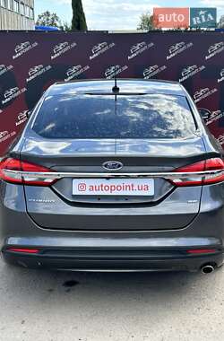 Седан Ford Fusion 2018 в 