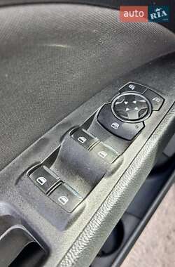 Седан Ford Fusion 2018 в 