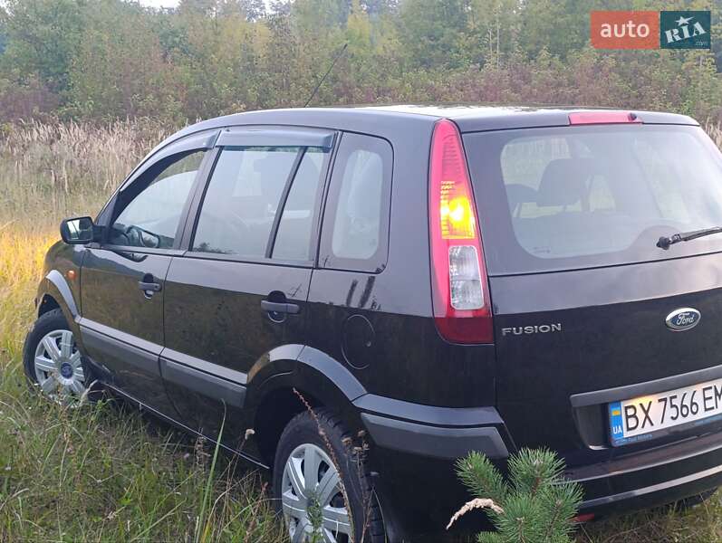 Хетчбек Ford Fusion 2009 в 