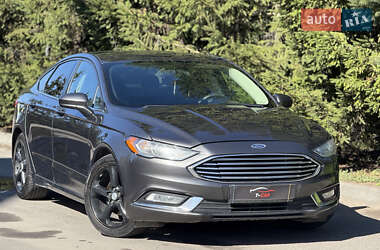 Седан Ford Fusion 2018 в 