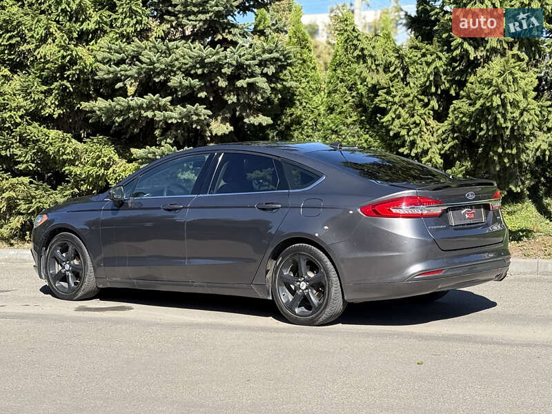 Седан Ford Fusion 2018 в Тернополі