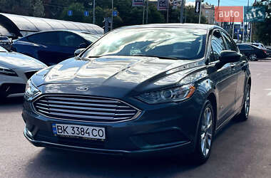 Седан Ford Fusion 2017 в 