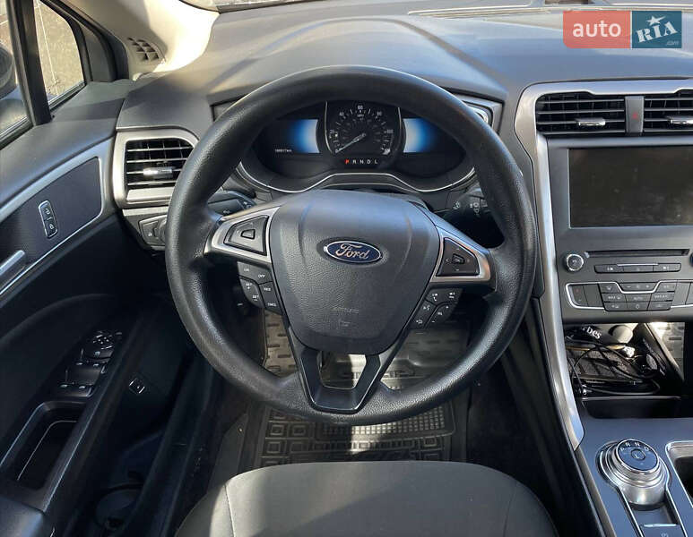 Седан Ford Fusion 2017 в Києві