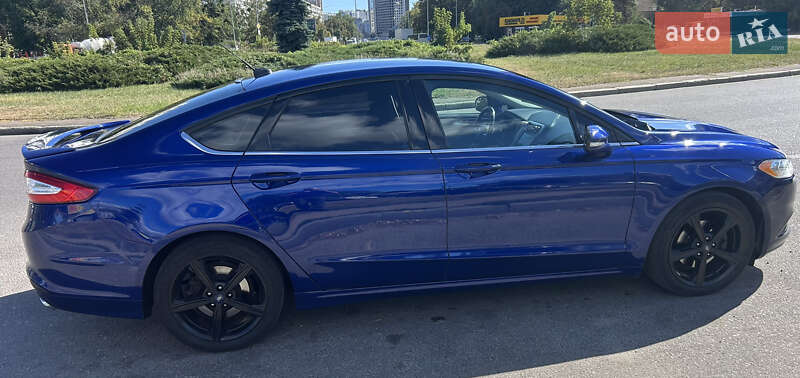 Седан Ford Fusion 2015 в Киеве
