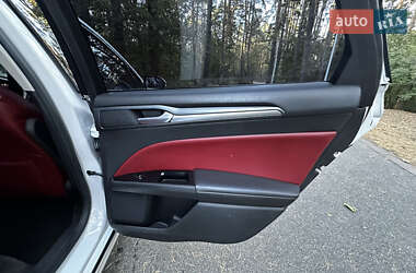 Седан Ford Fusion 2014 в 