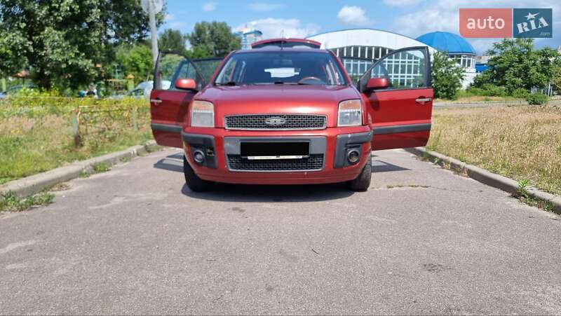 Хэтчбек Ford Fusion 2007 в Киеве