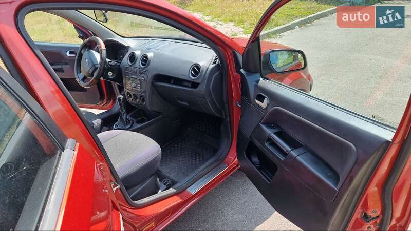 Хэтчбек Ford Fusion 2007 в Киеве