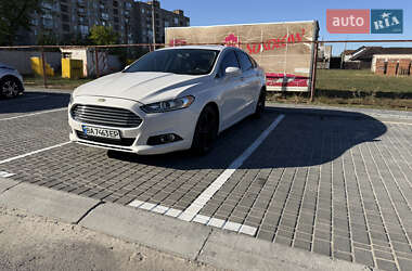 Седан Ford Fusion 2015 в Александрие