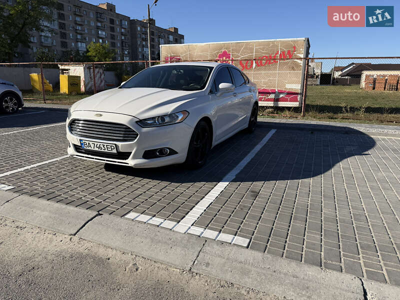 Седан Ford Fusion 2015 в Олександрії