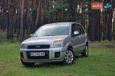 Хетчбек Ford Fusion 2010 в 