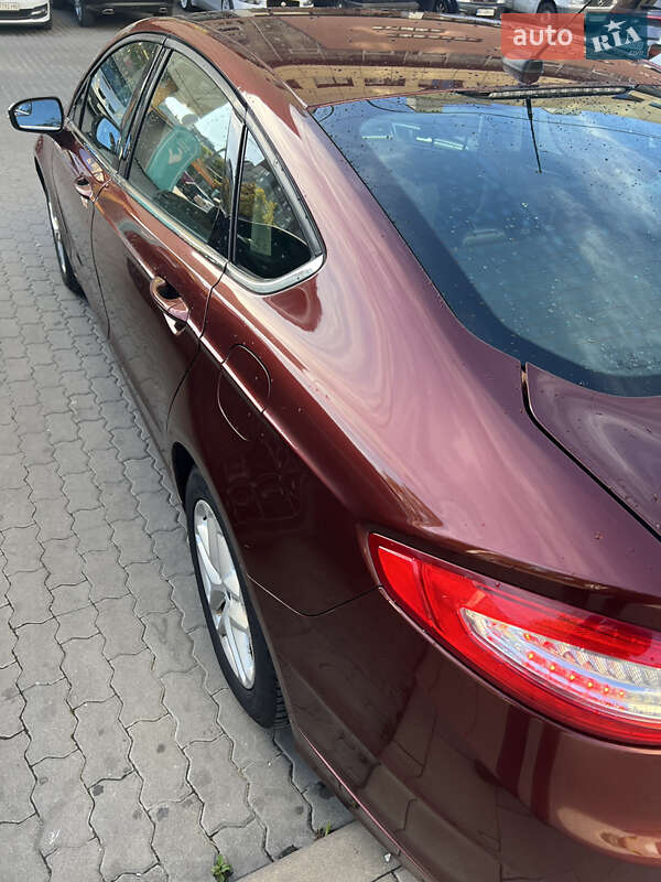 Седан Ford Fusion 2015 в Львове