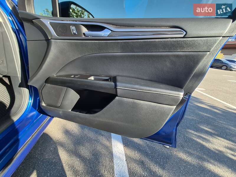 Седан Ford Fusion 2017 в Киеве