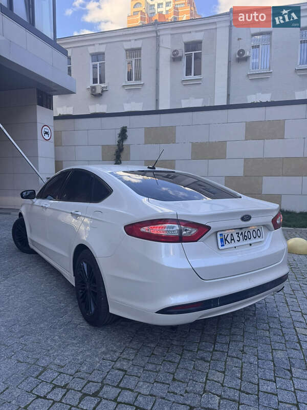 Седан Ford Fusion 2014 в Киеве