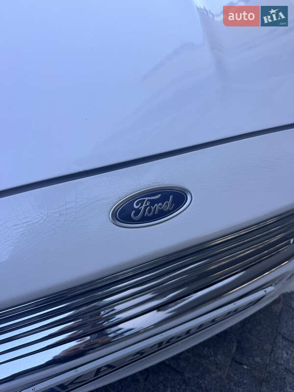 Седан Ford Fusion 2014 в Киеве