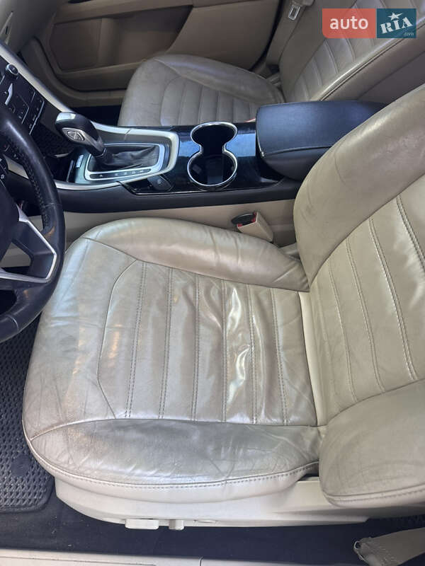 Седан Ford Fusion 2014 в Киеве