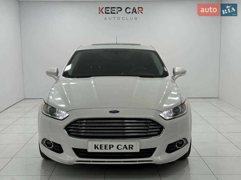 Седан Ford Fusion 2015 в Одесі