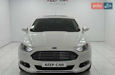 Седан Ford Fusion 2015 в 