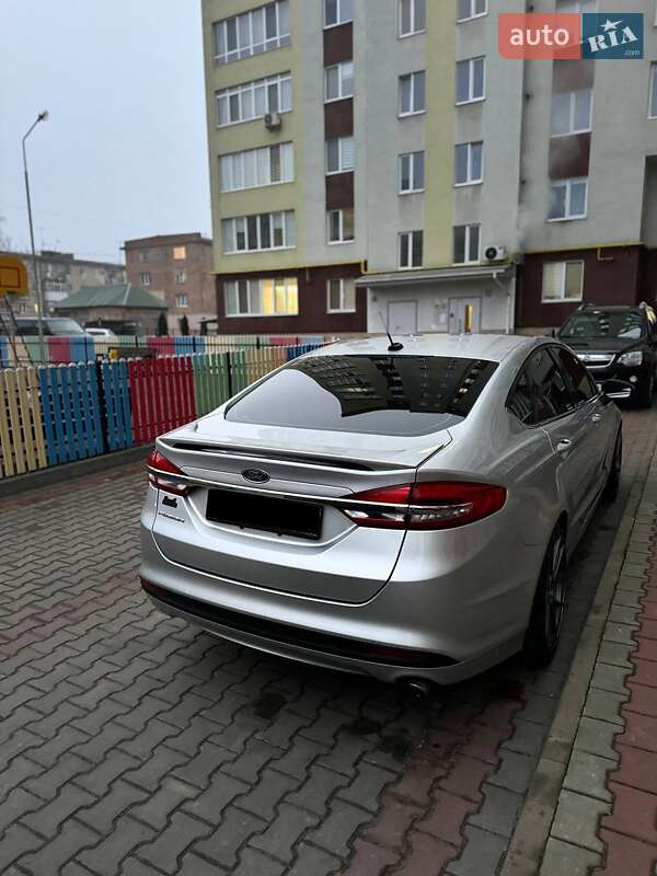Седан Ford Fusion 2017 в Ивано-Франковске