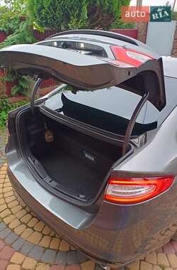 Седан Ford Fusion 2013 в 