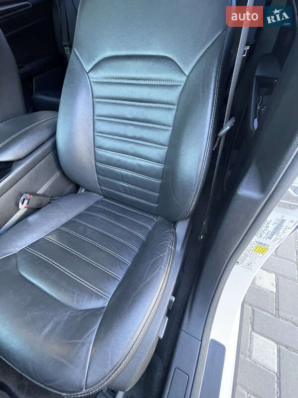 Седан Ford Fusion 2015 в Киеве
