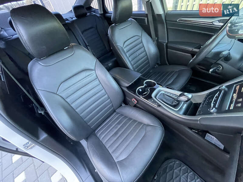 Седан Ford Fusion 2015 в Киеве