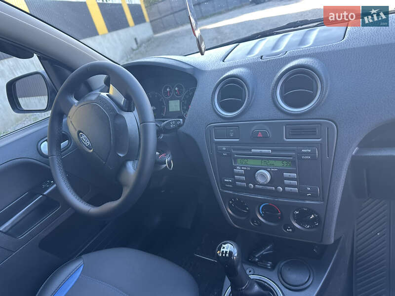 Хэтчбек Ford Fusion 2011 в Нежине