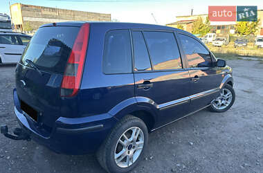 Хетчбек Ford Fusion 2003 в 