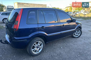 Хетчбек Ford Fusion 2003 в 